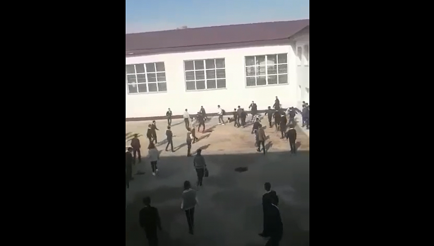 Полиция признала межнациональный характер массовой драки школьников и погромов в Пиджиме