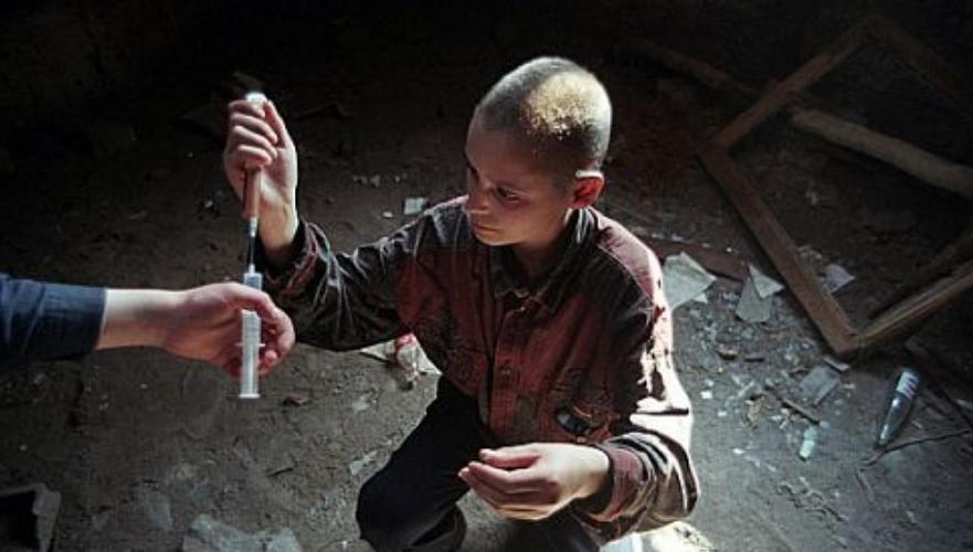 Более 70 детей состоят на учете с наркотической зависимостью в Казахстане