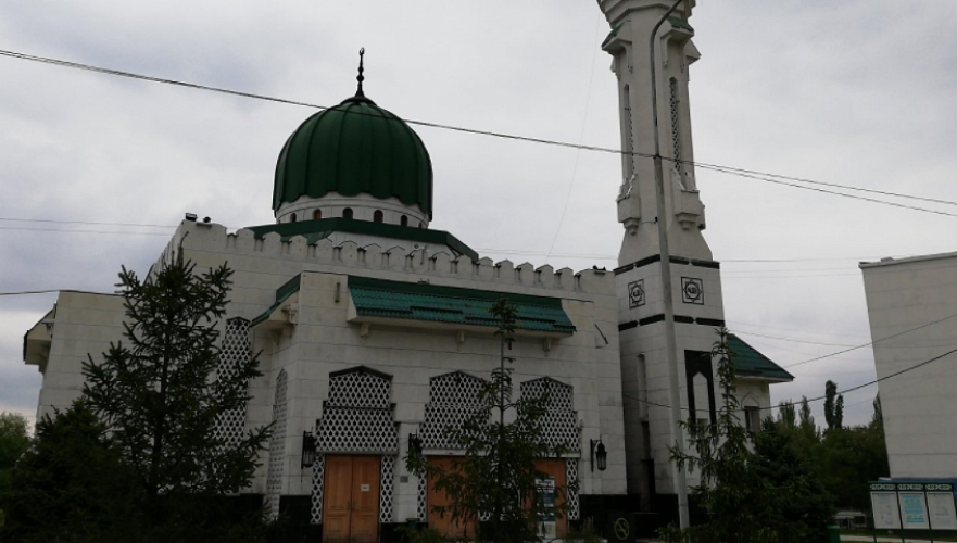 Изнасилование произошло не в мечети – Центральная мечеть Алматы