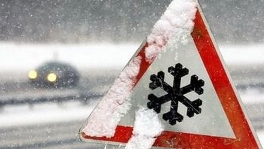 Движение закрыто из-за непогоды на участках двух автодорог Казахстана