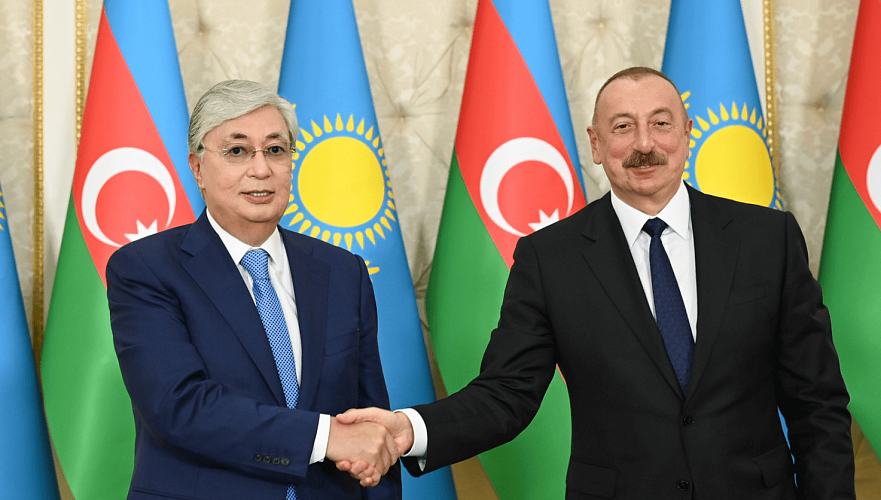 Токаев сделал заявление по итогам переговоров с Алиевым в Баку