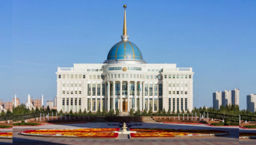 Объективными назвал упреки казахстанцев в адрес парламента, кабмина и президента мажилисмен