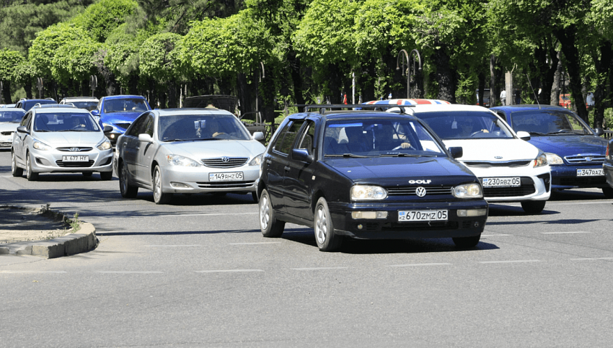 Требования к документации водителей автотранспорта в рамках ПДД изменились в Казахстане