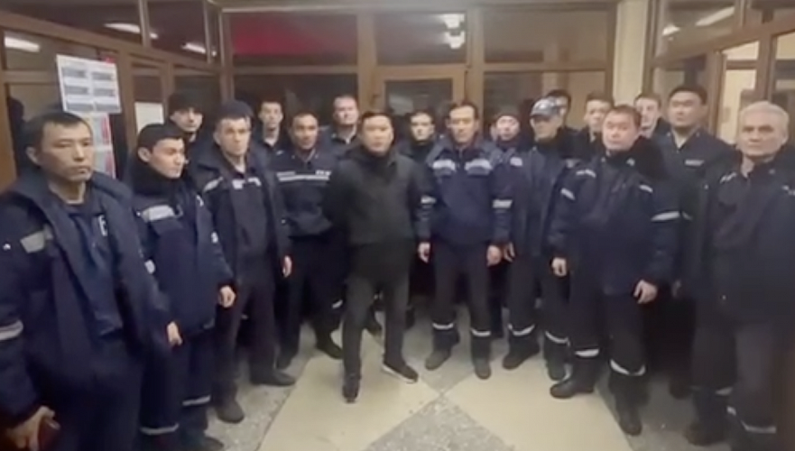 Спасатели заявили о давлении и снятии с ликвидации аварии на шахте Костенко