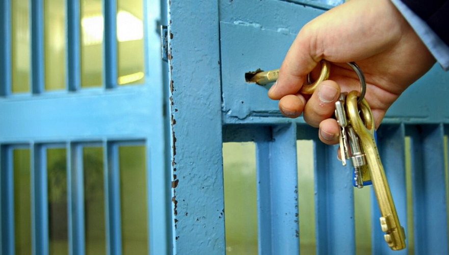 Осужденный к ограничению свободы получил реальный срок за нападение в СИЗО в Нур-Султане