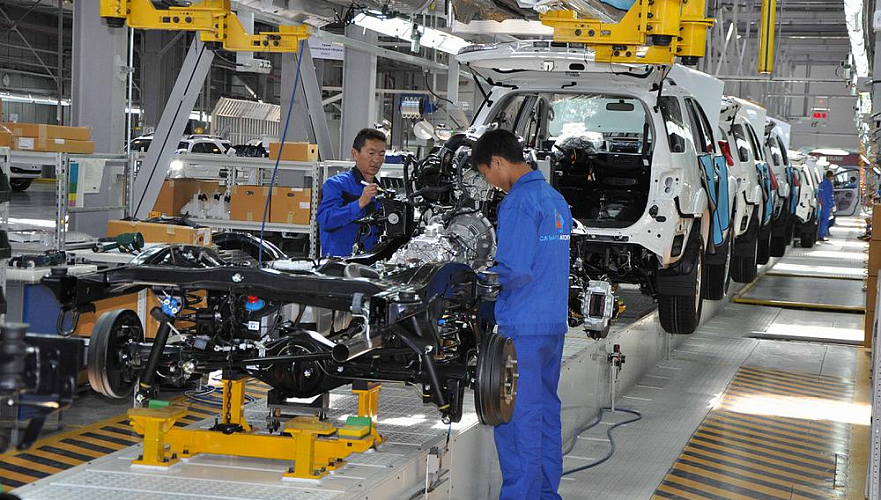 Китайцы инвестируют $1,1 млрд в 51% акций крупнейшего автопроизводителя Казахстана