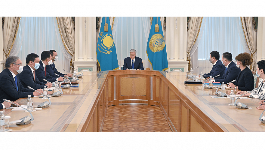 Поправки по земле, правам человека и ряду других сфер внесут в Конституцию Казахстана