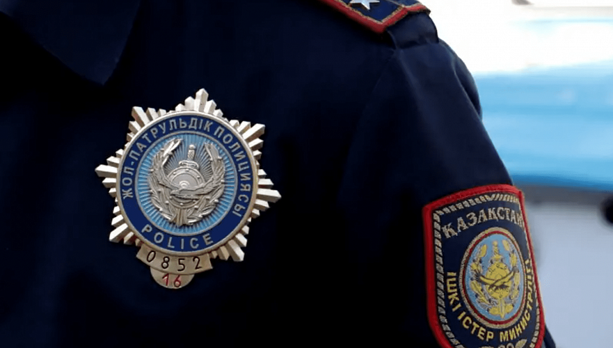 Избившего несколько человек полицейского уволили в Павлодарской области