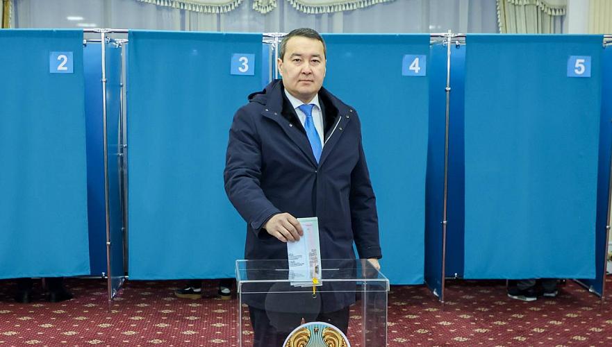 Мы подаем в отставку – премьер Смаилов