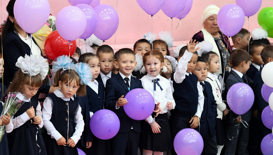 Школьники Казахстана могут ходить в школу в любой ранее подготовленной форме