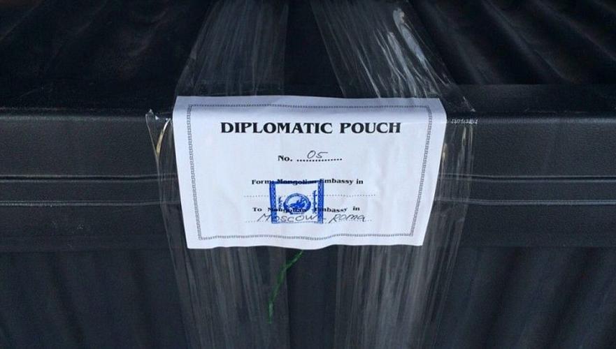 В Казахстане предлагают на законодательном уровне ввести понятие «дипломатическая почта»