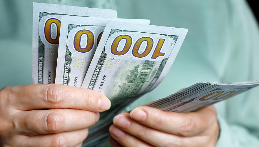 В среднем почти за $484 продают доллар в обменниках Астаны, Алматы и Шымкента
