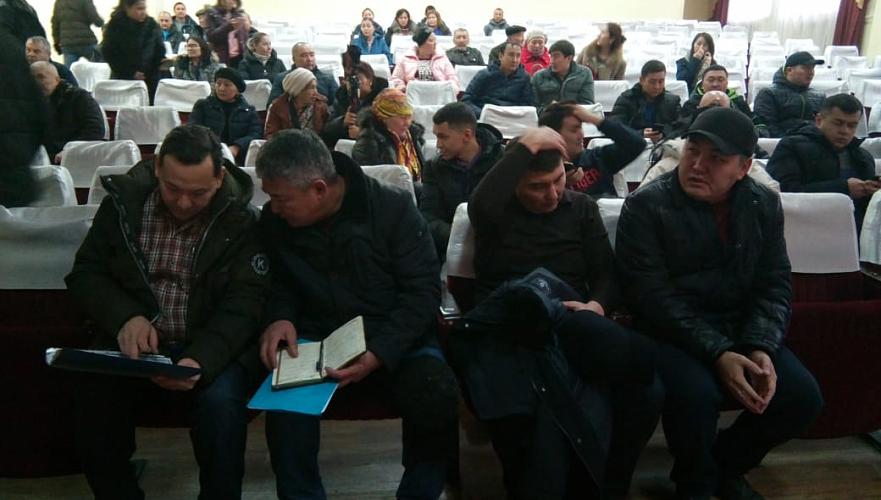 Сагинтаев заявил о готовности переселить жителей накренившегося дома в Алматы