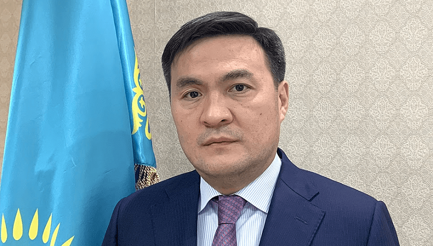 Ахметжанов освобожден от должности первого замглавы МЦРИАП Казахстана
