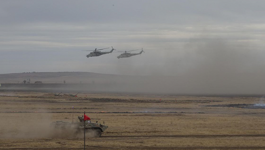 Казахстан готовится безвозмездно передать Кыргызстану военное имущество