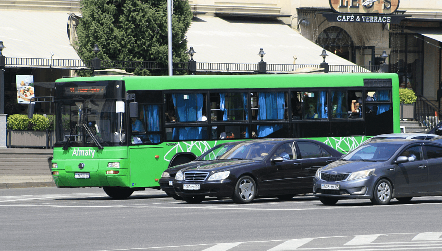 Власти Алматы и области договорились разделить пополам расходы на пригородные маршруты