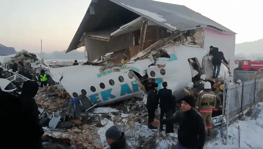 При расследовании крушения самолета  Bek Air скрывались важные факты – родственники пилота (видео)