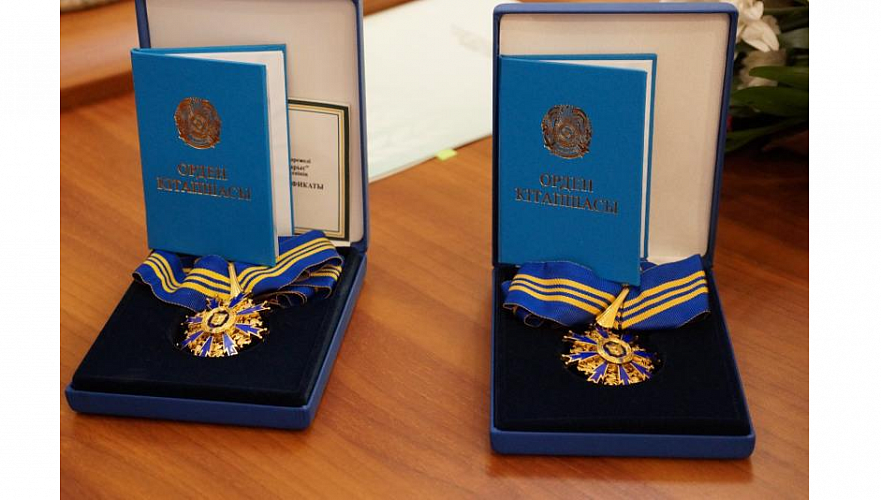 Токаев наградил орденами ряд ученых Казахстана