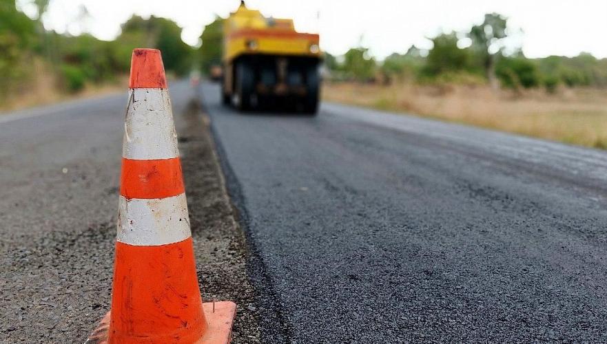 Ямочный ремонт дорог начали в трех областях Казахстана