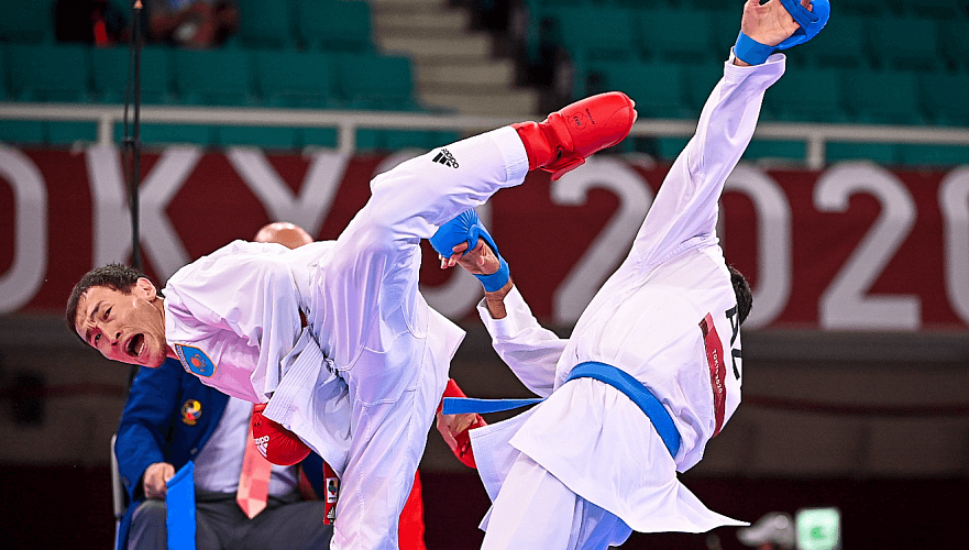 Каратист Дархан Асадилов одержал вторую подряд победу в своей группе на Олимпиаде в Токио