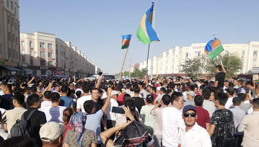 Жители Каракалпакстана возмущены новыми поправками в Конституцию