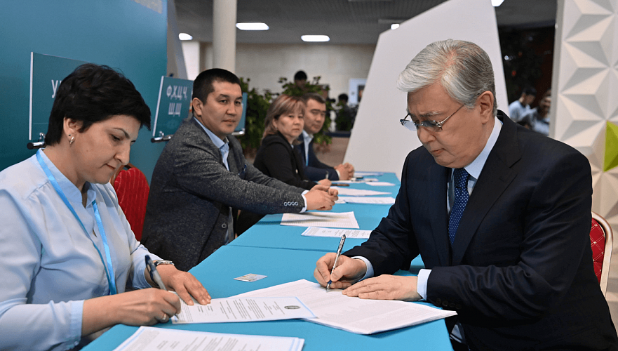 Токаев официально зарегистрирован кандидатом в президенты Казахстана