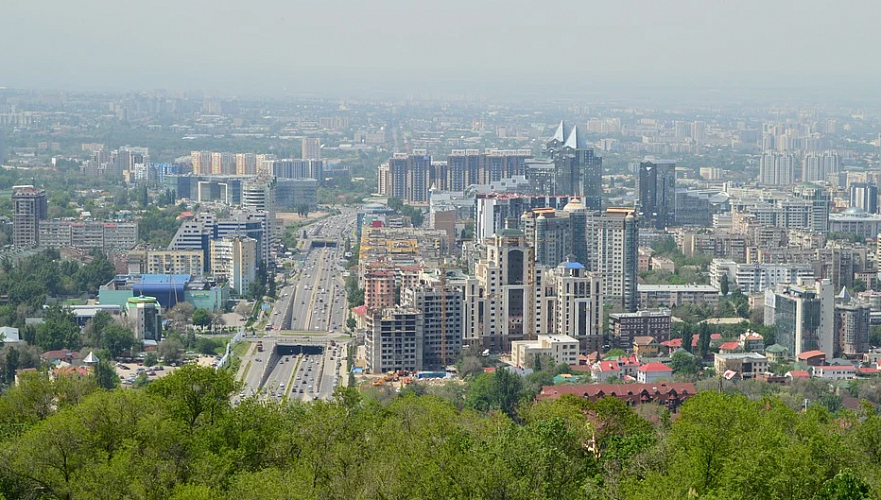 Алматинцы боятся оползня из-за среза горы в микрорайоне Кенсай