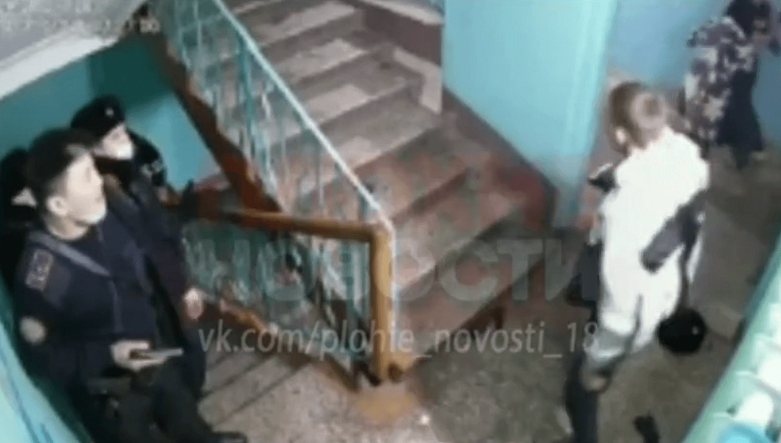 Дебоширы напали на полицейских в Петропавловске