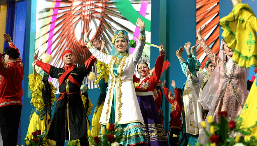 Праздник единства народа отмечают в Казахстане: программы мероприятий Нур-Султана и Алматы