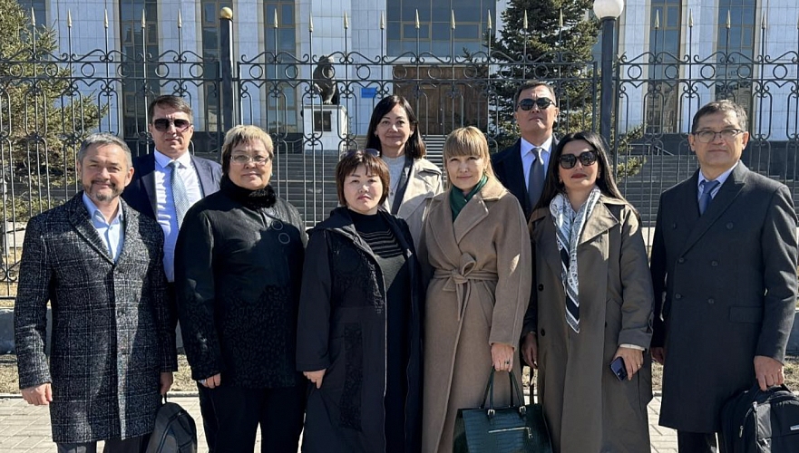 Адвокатам разрешили проносить технику в здания правоохранительных органов Казахстана