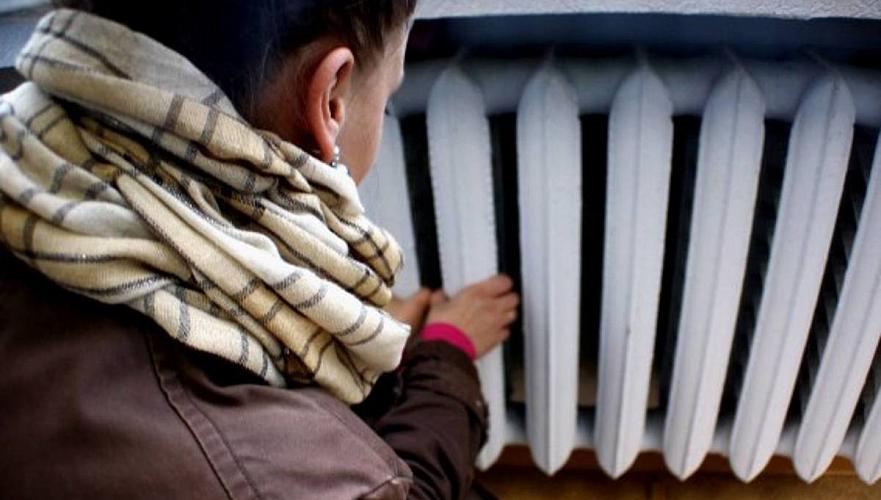 Жители Караганды жалуются на слабую подачу тепла в морозы