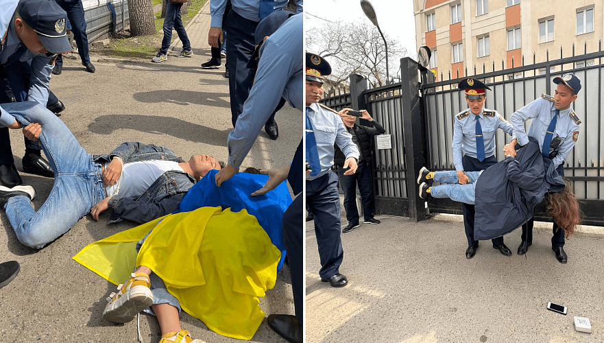 Участников акции памяти жертв резни в Буче задержали у консульства России в Алматы