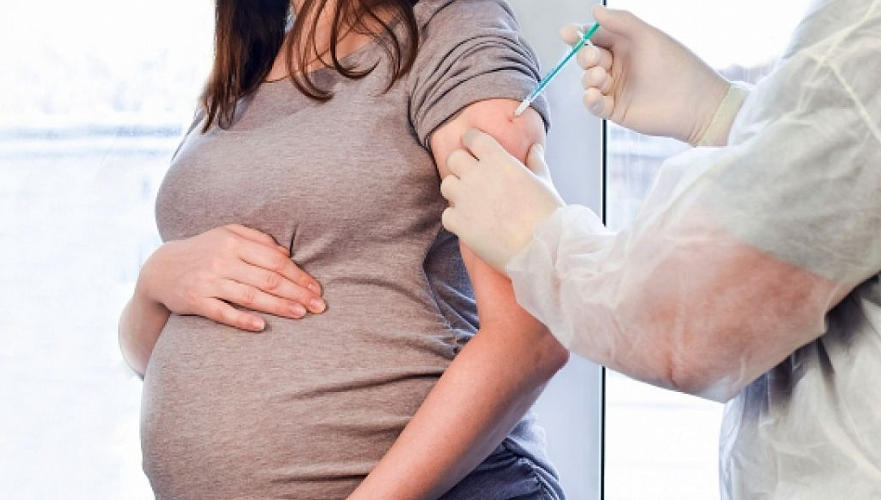 В первом триместре беременности вакцинироваться от КВИ не рекомендуется – профессор КазНМУ