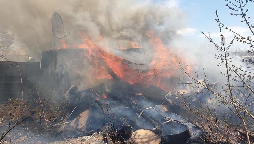 Крупный пожар разгорелся в Нур-Султане