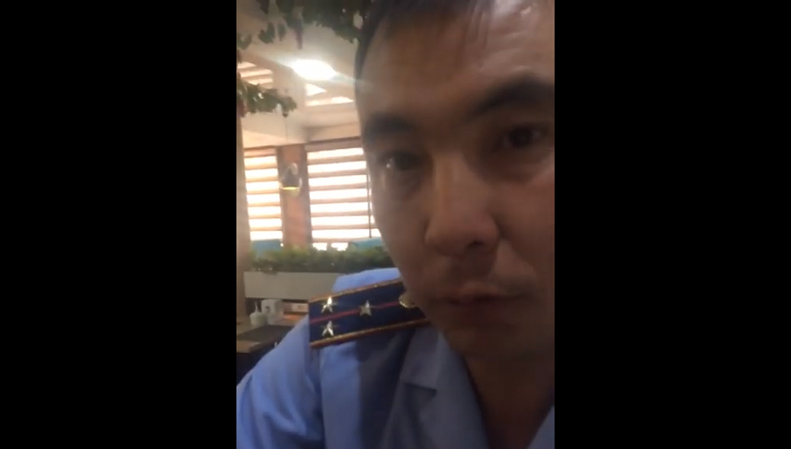 Конфликт в кафе между полицейскими и гражданами Узбекистана произошел в Актау (видео)
