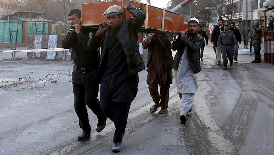 Число жертв взрыва в центре Кабула возросло до 95 человек