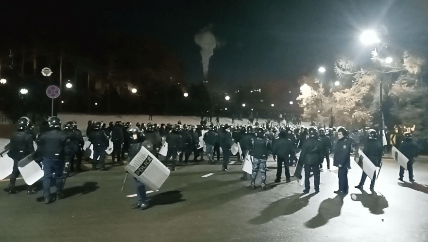 Полицию Казахстана обвинили в вымогательствах за наличие видео с протестных событий