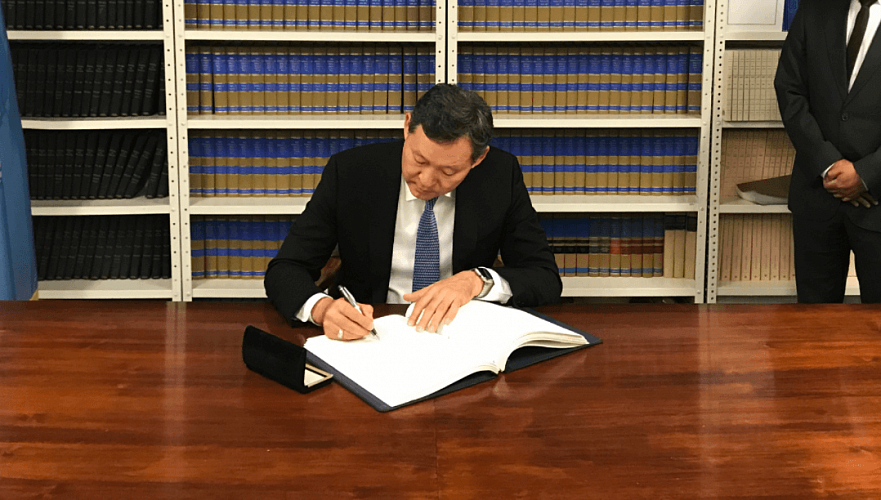 Казахстан подписал международный протокол об отмене смертной казни