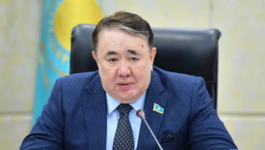 «Антикор» проигнорировал вопрос о публичных обвинениях сенатора Сафинова в коррупции