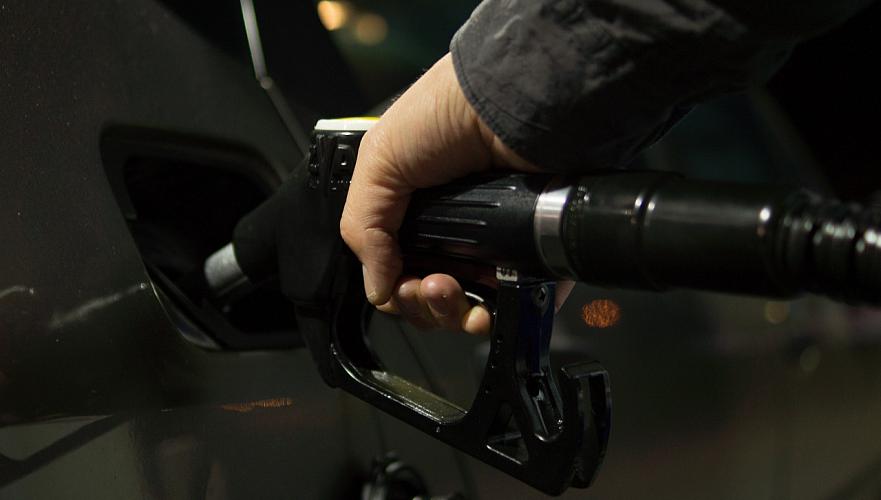 Пострадавшими от дифференциации цен на автомобильное топливо оказались льготники Казахстана