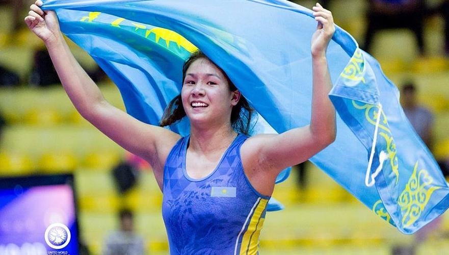 Казахстан завоевал два «серебра» на международном турнире по женской борьбе в Италии