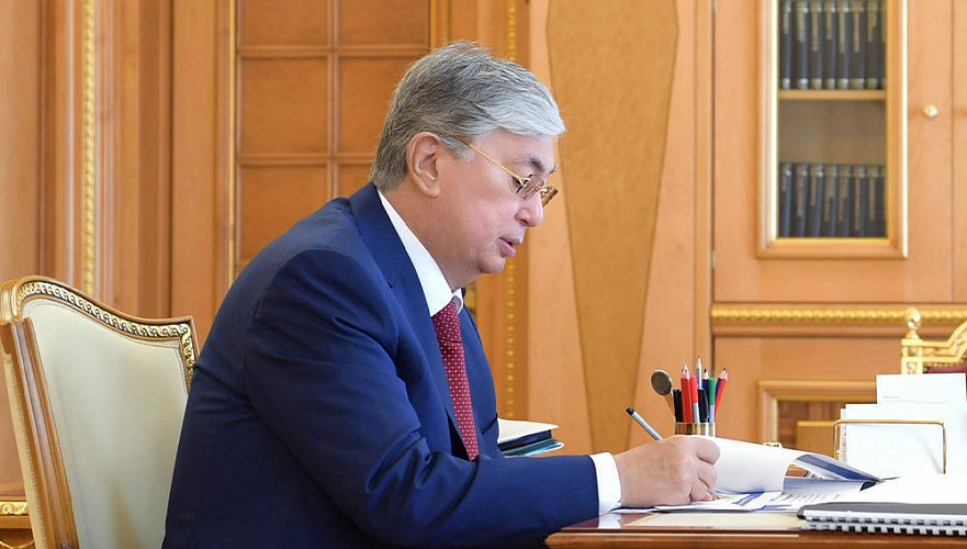 Токаев подписал поправки в конституционное законодательство Казахстана