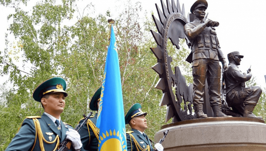 Памятник пограничникам всех поколений открыли в Нур-Султане