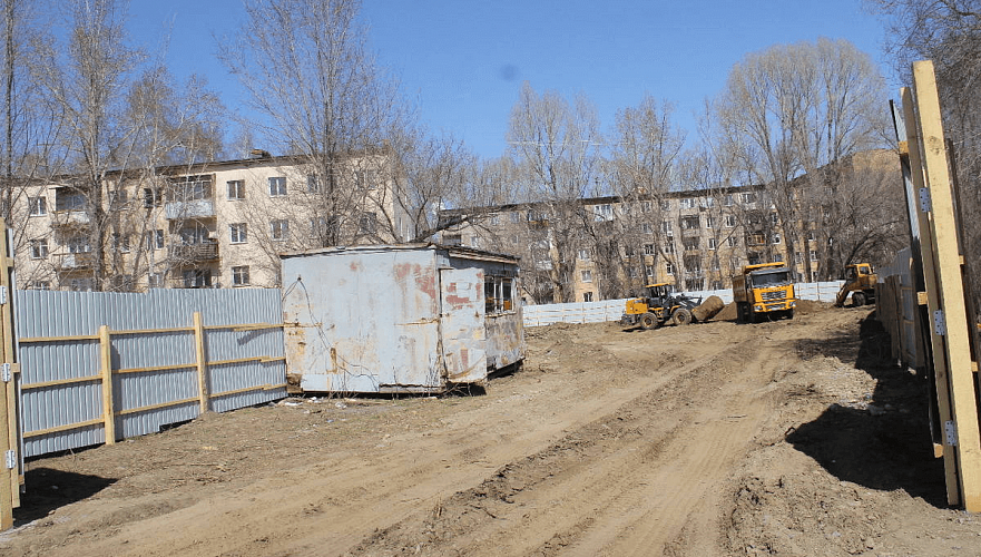 Приостановленное после скандала строительство общежития возобновили в Усть-Каменогорске