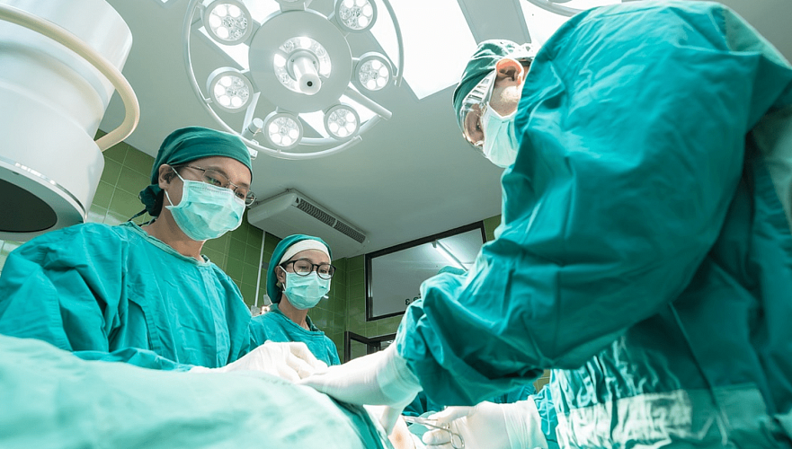 Минздрав Казахстана предлагает снизить тяжесть наказания врачей за смерть пациента