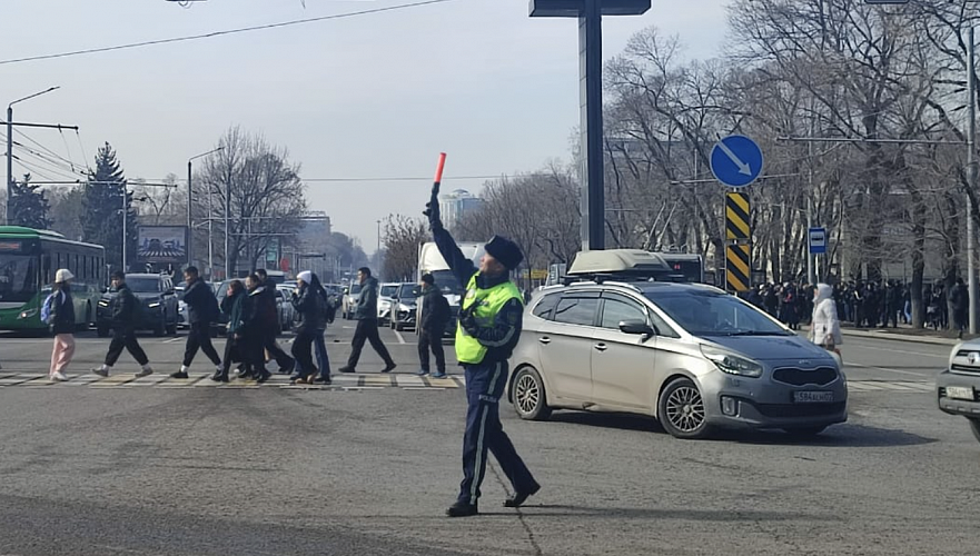Полиция Алматы переведена на усиленный вариант несения службы после землетрясения