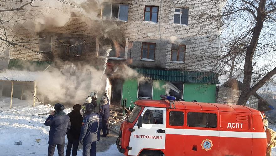 Двое погибли, 10 человек пострадали от взрыва газа в жилом доме в Петропавловске