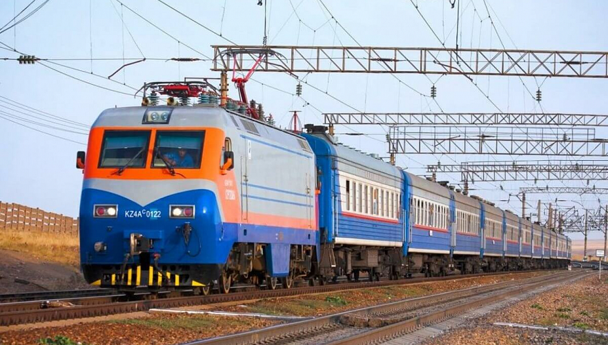 В Казахстане приостановлено курсирование всех пассажирских поездов между регионами