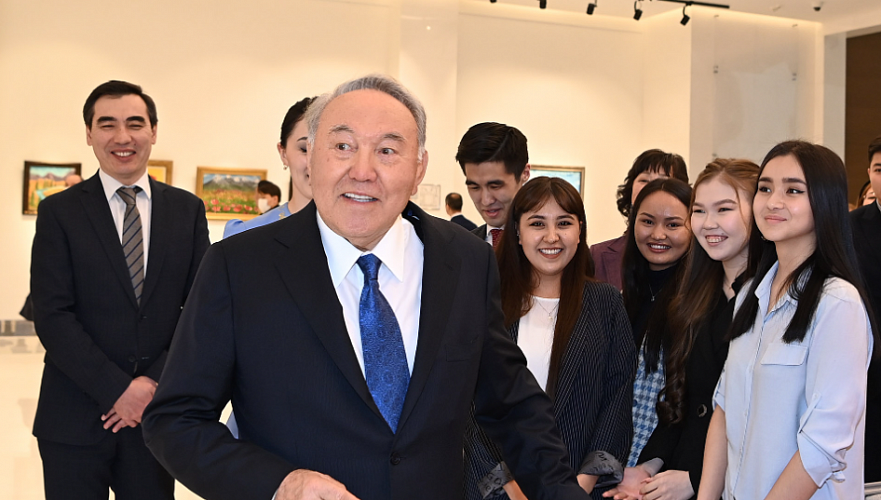 Назарбаев впервые после январских событий лично посетил массовое мероприятие в Казахстане