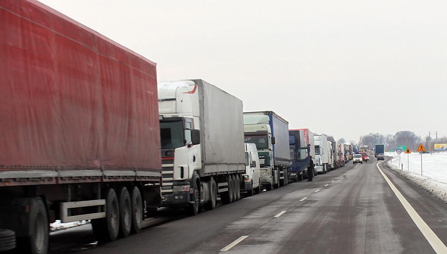 Проблемы Казахстана с транзитом грузов через территорию России могут носить искусственный характер – эксперт